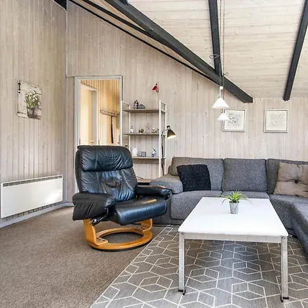 4 Star In Sydals Feriehus